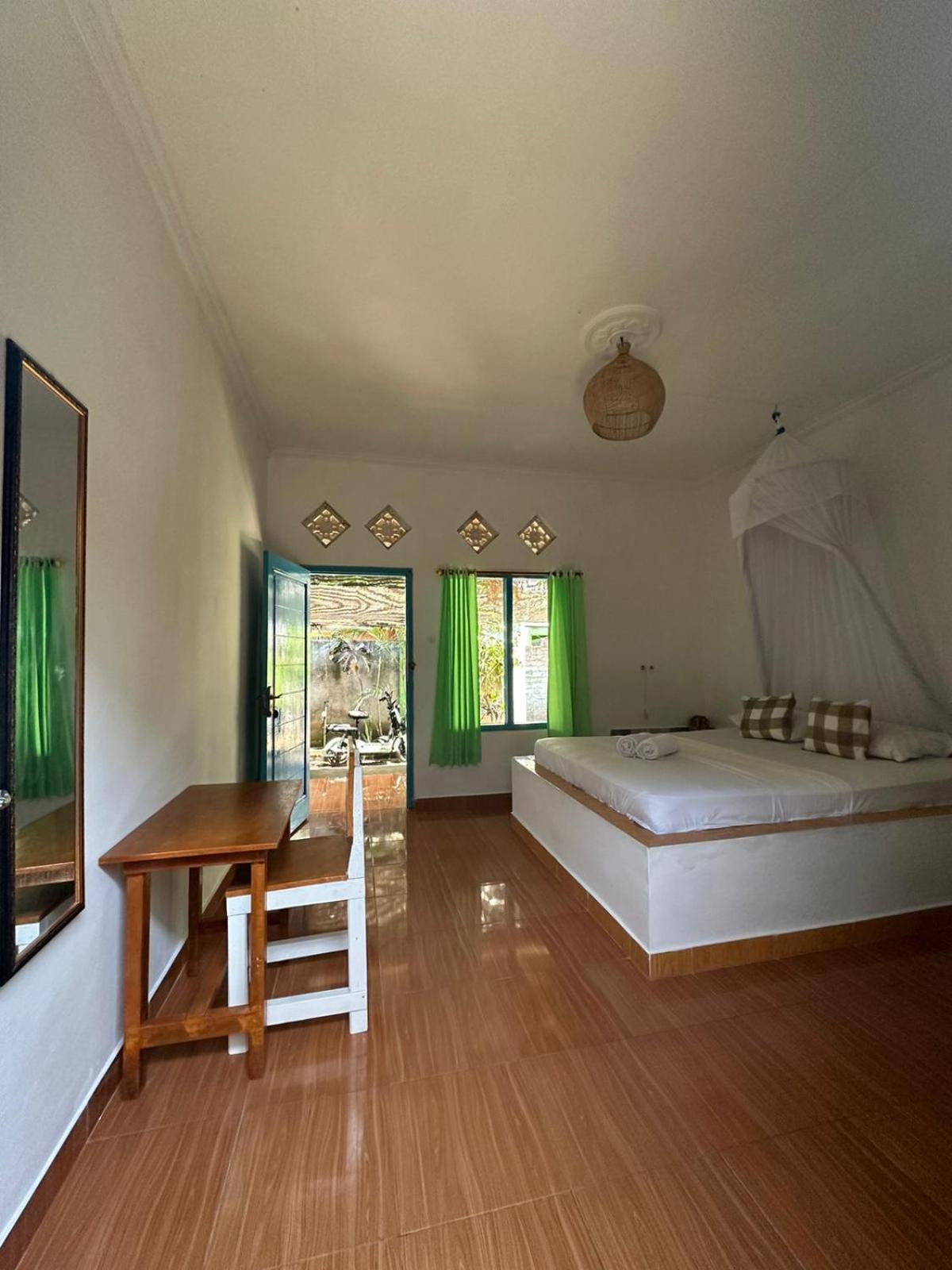 Melbao Homestay Νησιά Γκίλι Εξωτερικό φωτογραφία