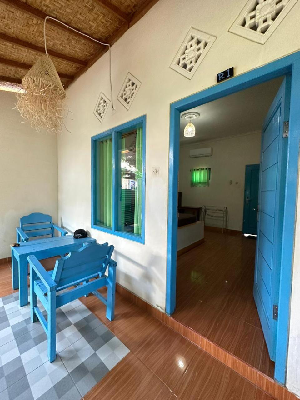 Melbao Homestay Νησιά Γκίλι Εξωτερικό φωτογραφία