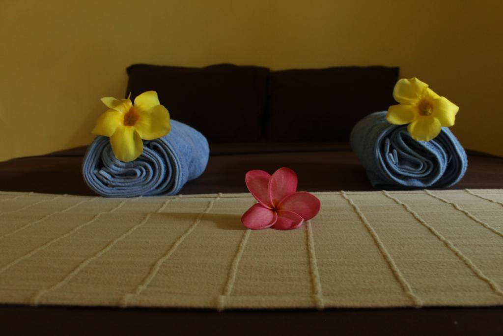 Melbao Homestay Νησιά Γκίλι Δωμάτιο φωτογραφία