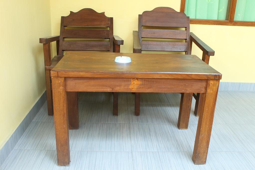 Melbao Homestay Νησιά Γκίλι Εξωτερικό φωτογραφία
