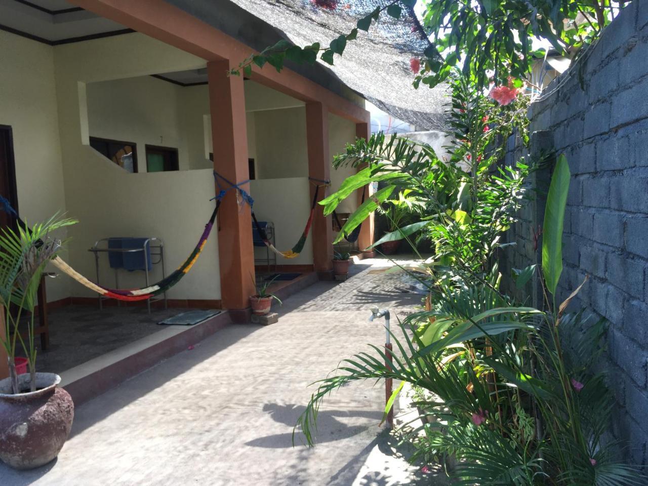 Melbao Homestay Νησιά Γκίλι Εξωτερικό φωτογραφία