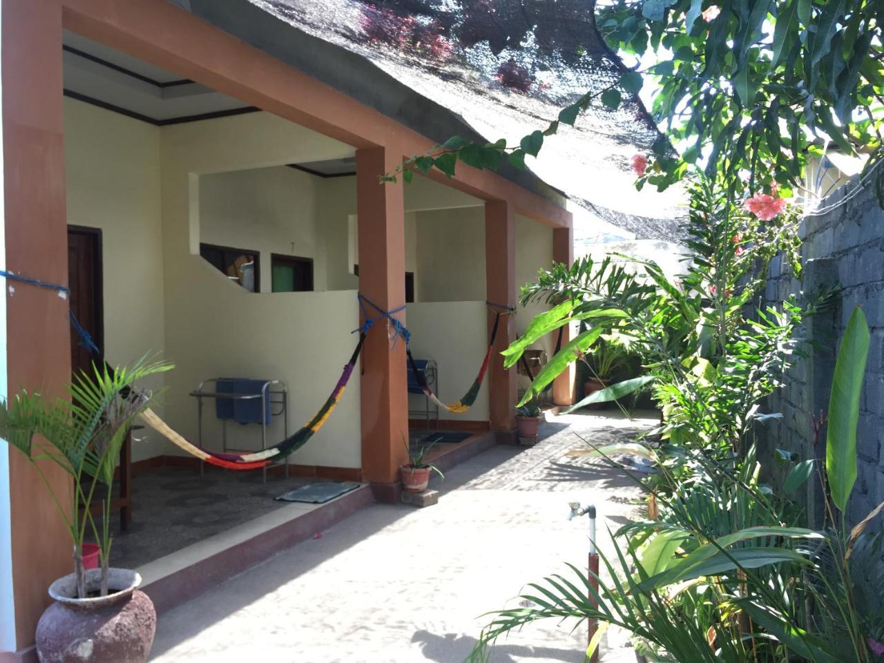 Melbao Homestay Νησιά Γκίλι Εξωτερικό φωτογραφία