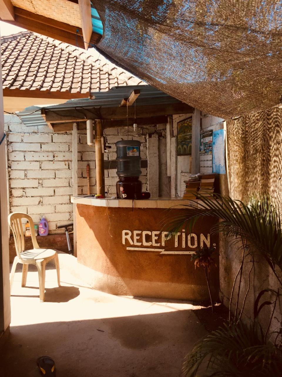 Melbao Homestay Νησιά Γκίλι Εξωτερικό φωτογραφία